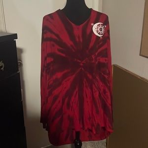 TORRID 6X RED STAR AND MOON LONG SLEEVE SHIRT